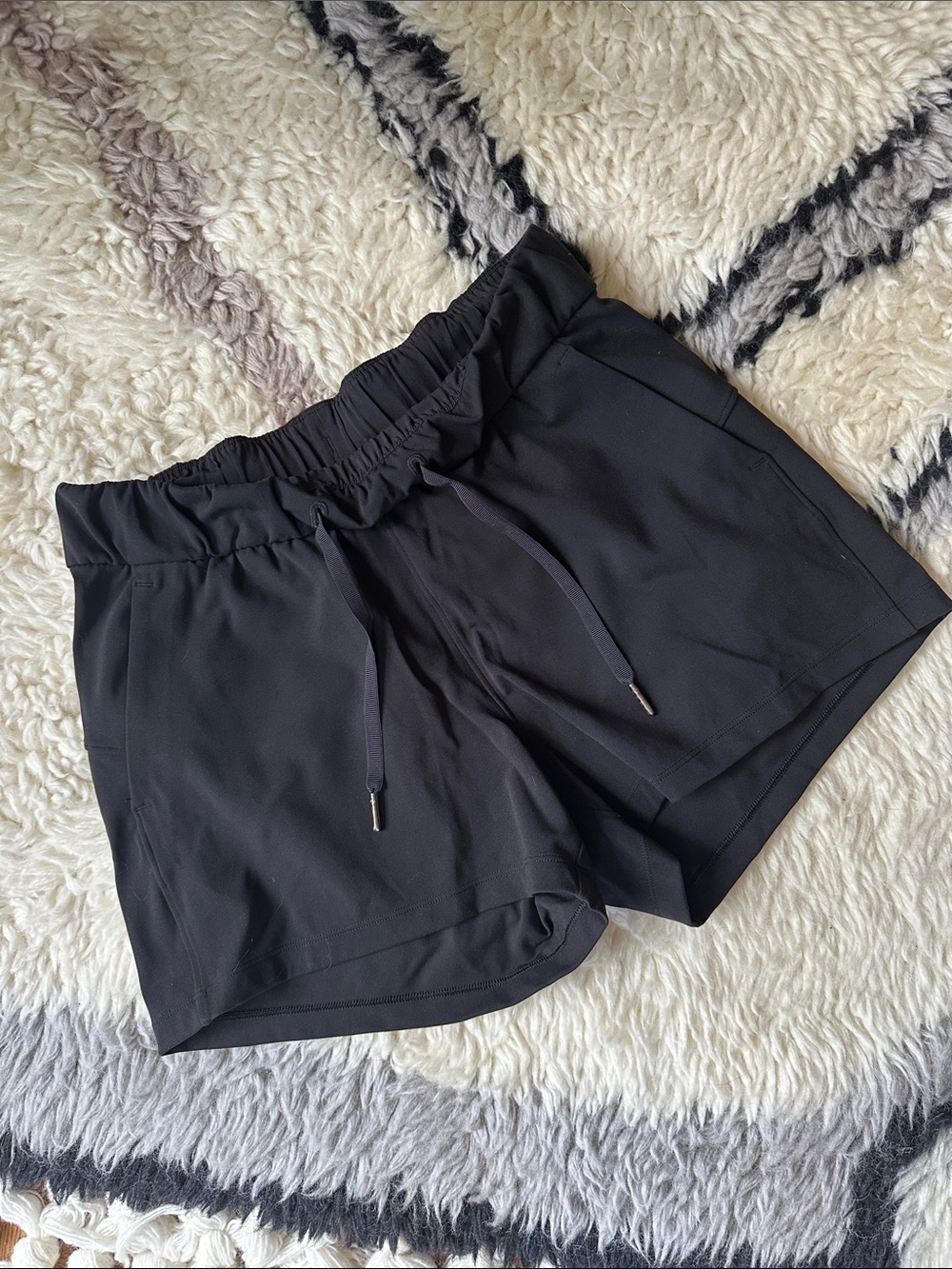 Lululemon athletica Black Women's Athletic Drawstring Shorts